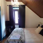 Dos Poetas Bed and Breakfast Σίντρα