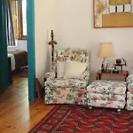 Dos Poetas Bed and Breakfast 3*