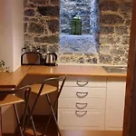 Dos Poetas Bed and Breakfast