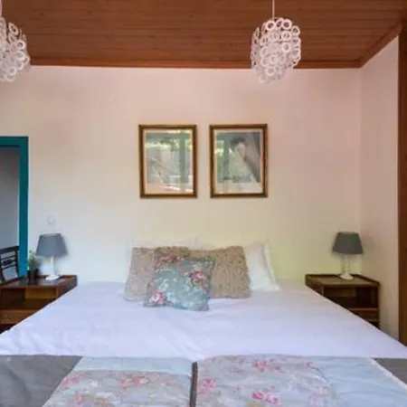 Dos Poetas 住宿加早餐酒店