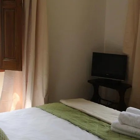 Bed & Breakfast Dos Poetas 3*