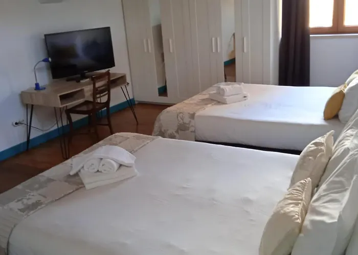 Bed & Breakfast Dos Poetas Sintra