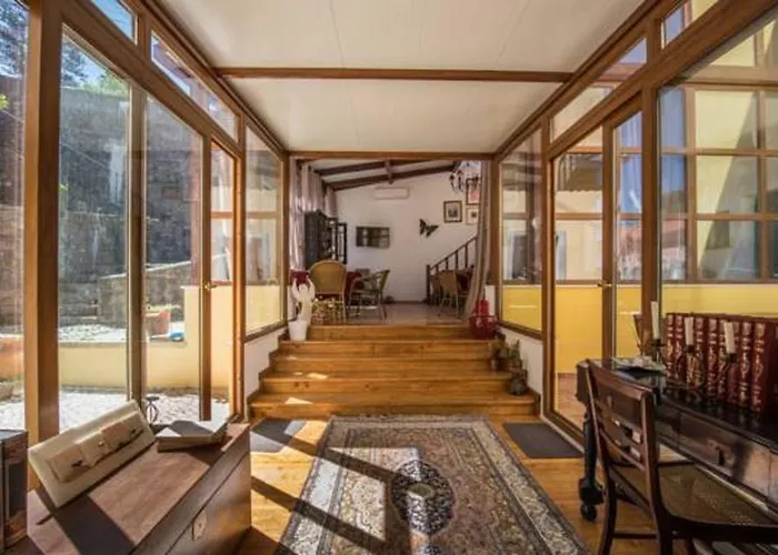 Dos Poetas Bed & Breakfast 3*