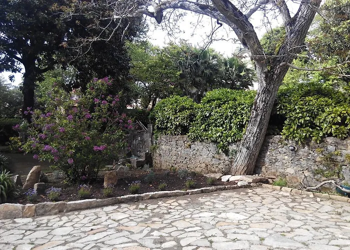 Bed & Breakfast Dos Poetas Sintra
