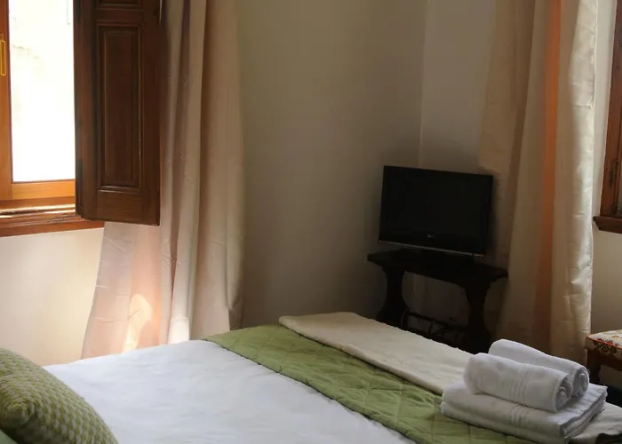 Bed & Breakfast Dos Poetas 3*